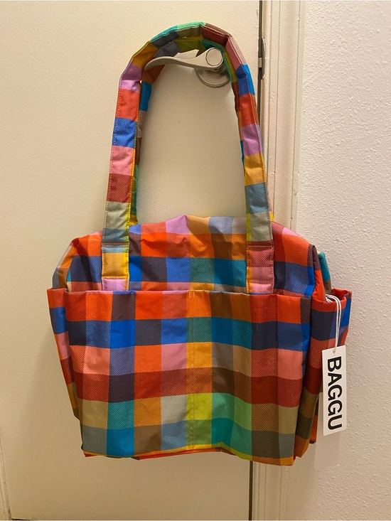BAGGU Handbags - NWT BAGGU MADRAS Small Cloud Carry-On